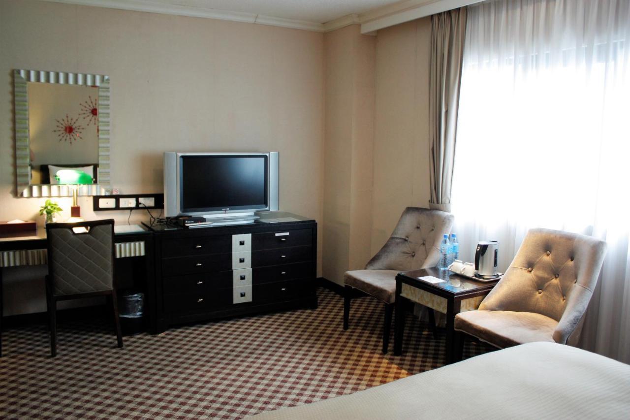 Astar Hotel Тайбей Екстер'єр фото